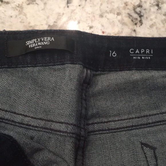 Vera Wang dark wash jeans - Picture 5 of 5